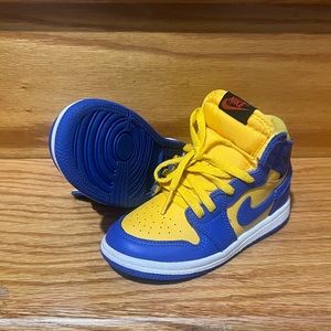 Jordan 1 Retro OG Reverse Laney Sz 9C. Perfect for your little sneaker lover